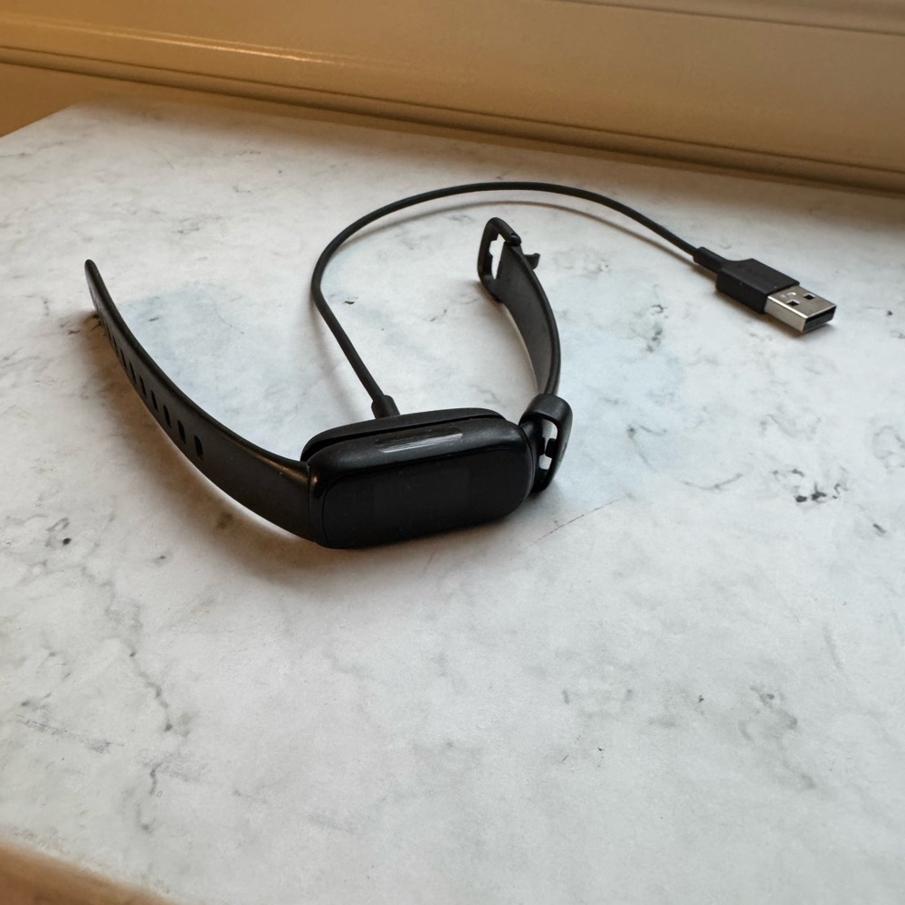 Fitbit Inspire 3 with USB Charger